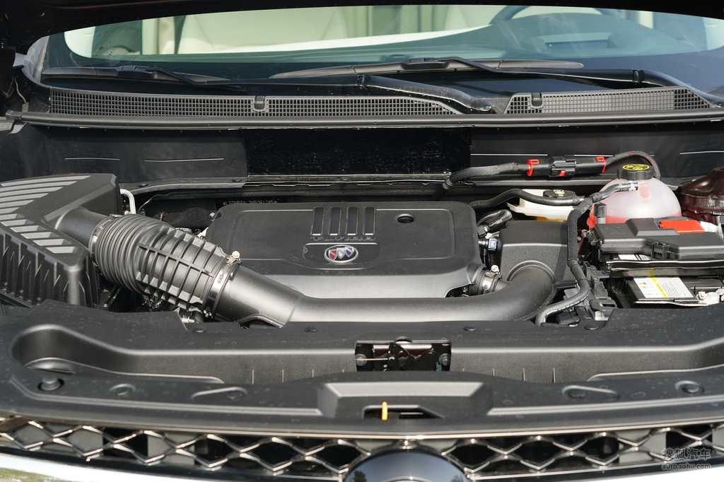 汽車發動機如何清理？